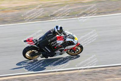 media/Feb-05-2023-Classic Track Day (Sun) [[c35aca4a42]]/Group 2/session 1 turn 9/